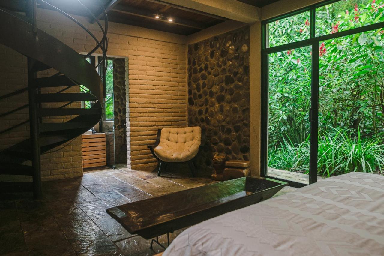 Hamadryade Lodge Puerto Misahuallí Exteriör bild